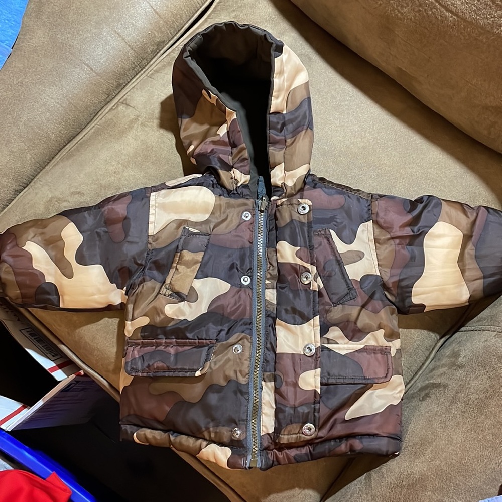 Oshkosh Reversible Coat - Picture 5 of 7